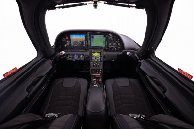 2004 Cirrus SR22 G2: 