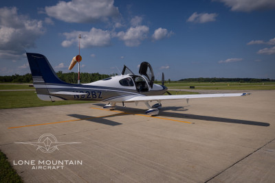 2004 Cirrus SR22 G2: 