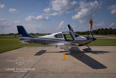 2004 Cirrus SR22 G2: 