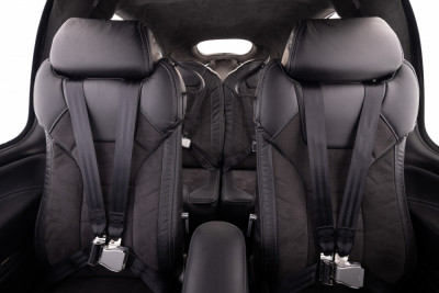 2004 Cirrus SR22 G2: 