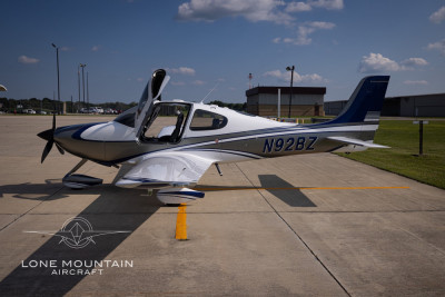 2004 Cirrus SR22 G2: 