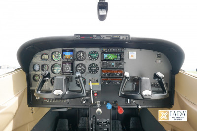 2001 Cessna 182T Skylane: 