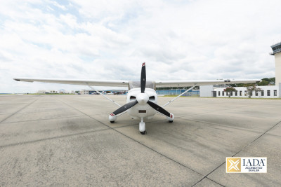2001 Cessna 182T Skylane: 