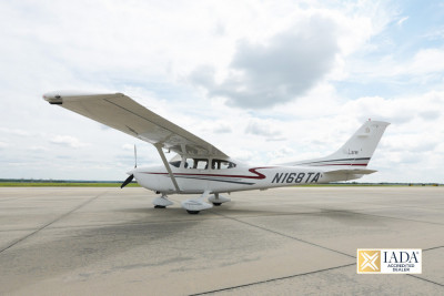 2001 Cessna 182T Skylane: 