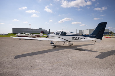2014 Cirrus SR22 GTS: 