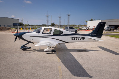 2014 Cirrus SR22 GTS: 