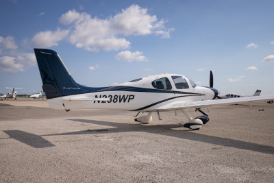 2014 Cirrus SR22 GTS: 