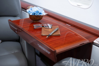 2005 Bombardier Challenger 300: 