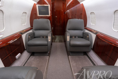 2005 Bombardier Challenger 300: 