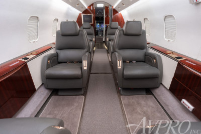 2005 Bombardier Challenger 300: 