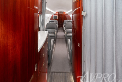 2005 Bombardier Challenger 300: 