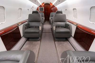 2005 Bombardier Challenger 300: 
