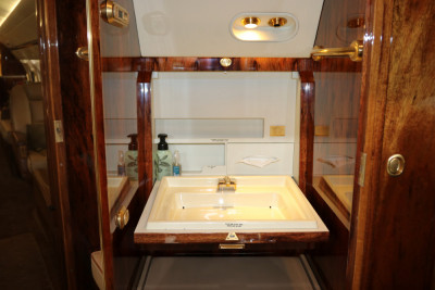 2005 Gulfstream G450: 