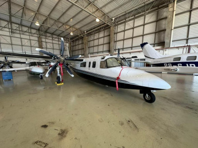 1973 Twin Commander 690A: 