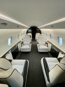 2005 Bombardier Challenger 300: 