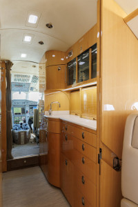 2009 Dassault Falcon 2000LX: 