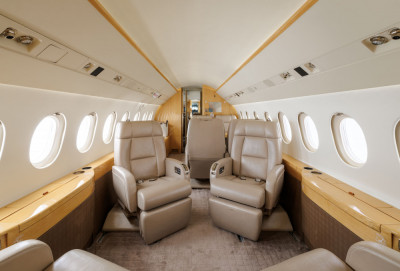 2009 Dassault Falcon 2000LX: 