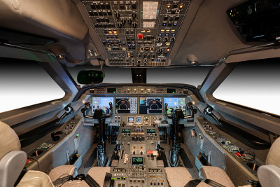 2015 Gulfstream G550: N900AL - Panel
