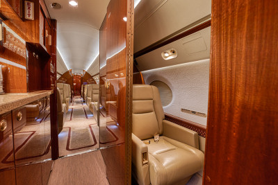 2015 Gulfstream G550: N900AL - Crew Rest