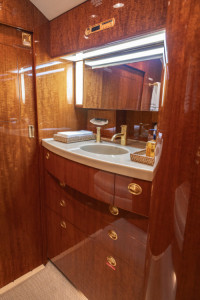 2001 Gulfstream G-IV SP: 