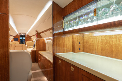 2001 Gulfstream G-IV SP: 