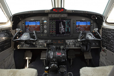 1999 Beechcraft King Air 350: 