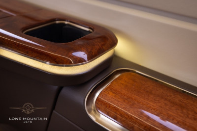 2018 Embraer Phenom 300E: 