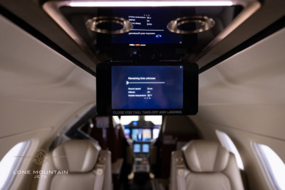 2018 Embraer Phenom 300E: 