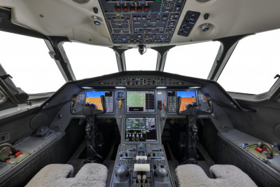 2008 Dassault Falcon 2000LX: 