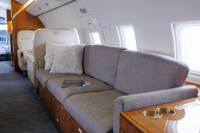 2003 Bombardier Challenger 604: 