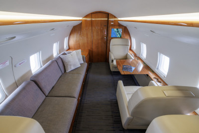 2003 Bombardier Challenger 604: 