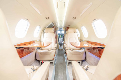 2012 Embraer Phenom 300: 