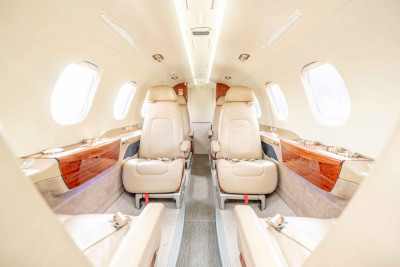 2012 Embraer Phenom 300: 