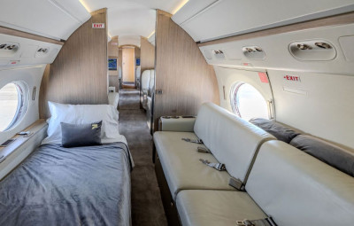 1998 Gulfstream G-V: 