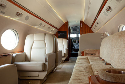 2010 Gulfstream G450: 