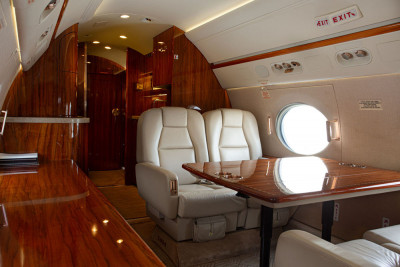 2010 Gulfstream G450: 