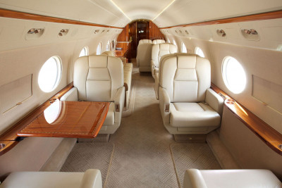 2010 Gulfstream G450: 