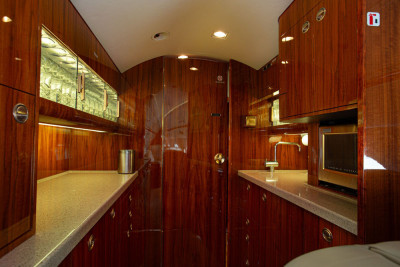 2010 Gulfstream G450: 