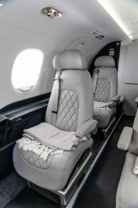 2010 Embraer Phenom 300: 