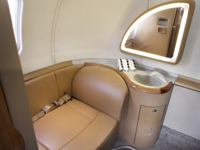 2000 Bombardier Learjet 45: 