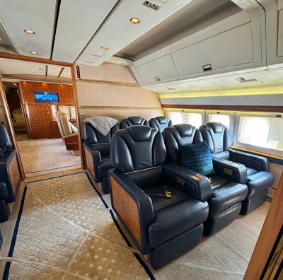 1999 Boeing 767-300ER: 