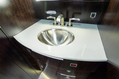 2009 Bombardier Challenger 605: 