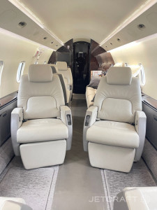 2004 Bombardier Challenger 300: 