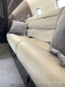 2004 Bombardier Challenger 300: 