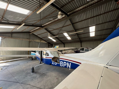 1974 Cessna 210 Centurion: 