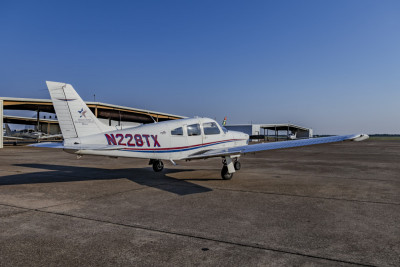2007 Piper PA-28R: 