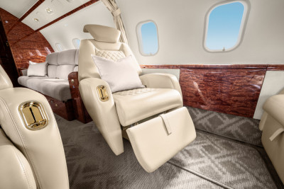 2008 Bombardier Challenger 300: 