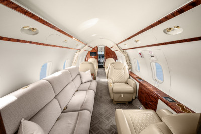 2008 Bombardier Challenger 300: 