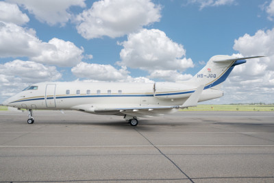 2008 Bombardier Challenger 300: 
