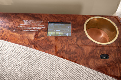 2008 Bombardier Challenger 300: 